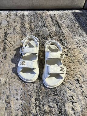 White Quilted Strap Sandals with Decorative Logo